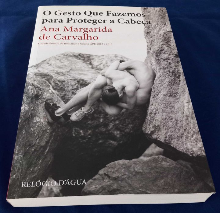 O Gesto Que Fazemos para Proteger a Cabeça AM Carvalho [Portes Grátis]