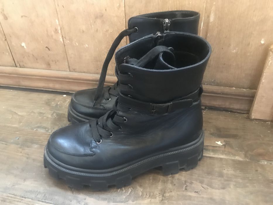 Ботинки Женские 38 размер