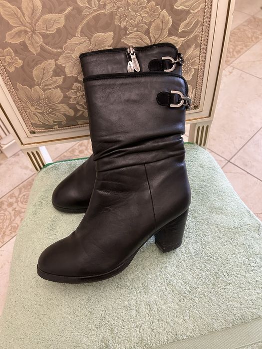 Сапоги зимние натуральная кожа размер 38, черный цвет