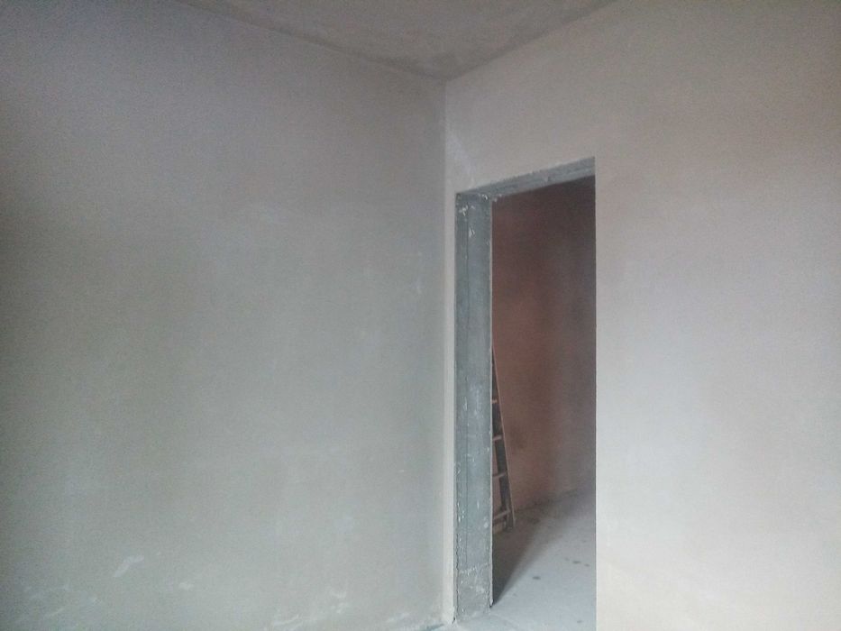 Tynki maszynowe gipsowe i cementowo wapienne