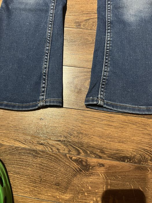 Spodnie jeansy 122