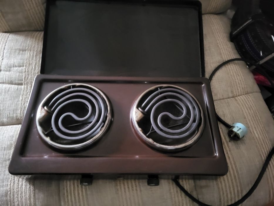 Продам электроплиту