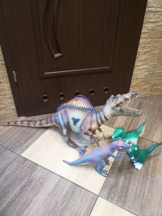 Zabawki dinozaury
