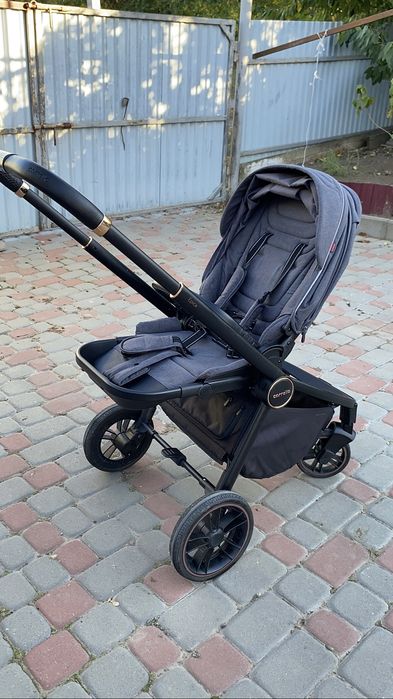 коляска Carello Epica 2 в 1