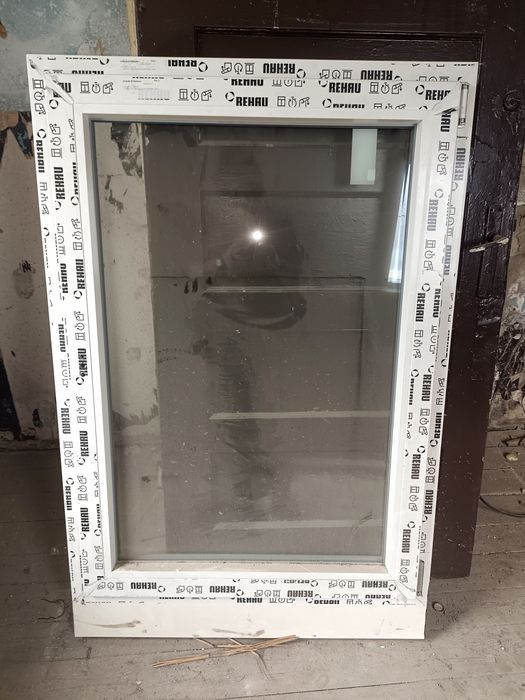 Okno PCV 1100x730
