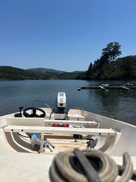 Barco Riamar 400 + Motor Honda 15 CV + Reboque