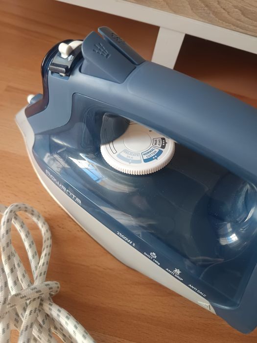 Ferro Rowenta efective anticalc64729816159234123