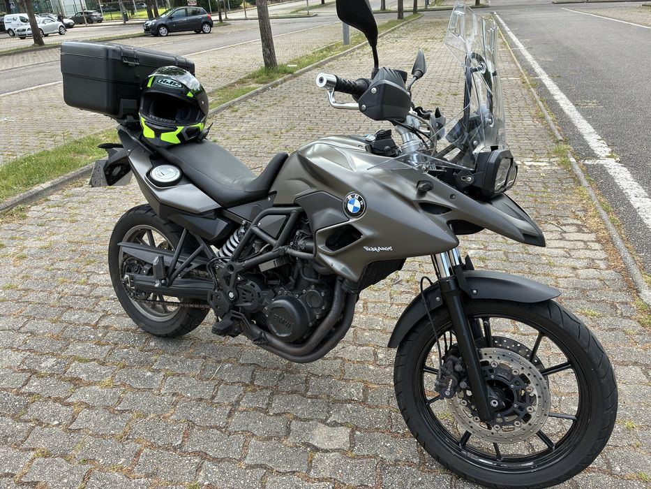 Vendo bmw f700 em bom estado