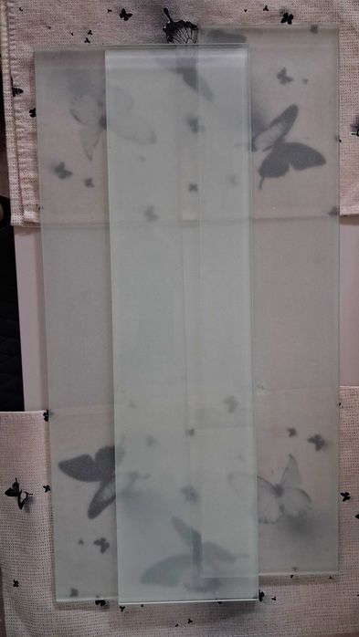 półki szklane mleczne