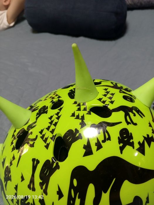 Дитячий  велосипедний шолом Greencycle Dinosaur (розмір S) з рогами
