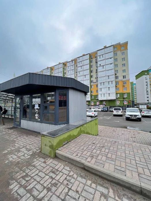 Здам приміщення на зупинці у Крюківщині біля ЖК Євромісто.