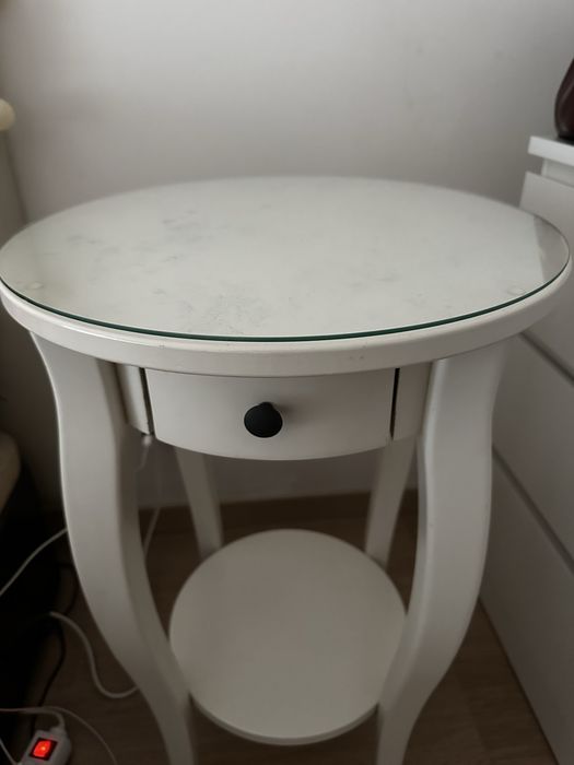 Mesas cabeceira Ikea (duas)