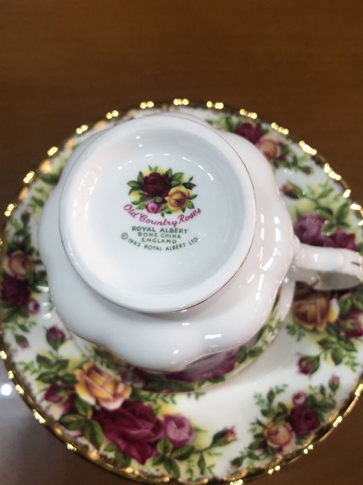 Serviço de Chá Royal Albert “Old Country Roses”