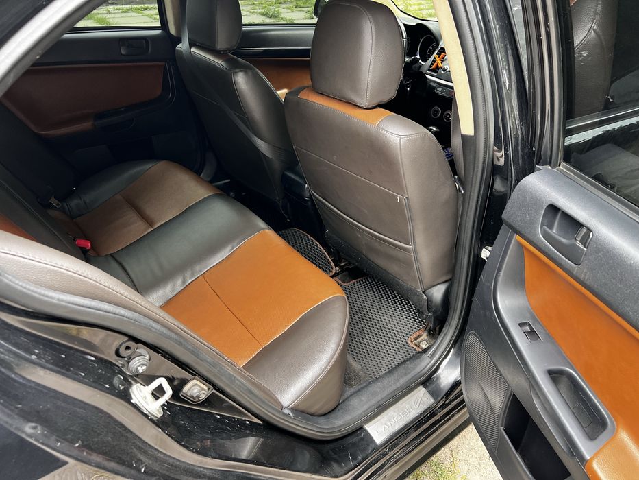 Продам Mitsubishi Lancer 2.0 автомат
