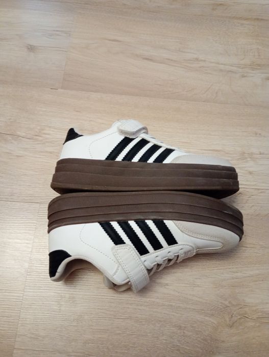 Кроссовки Clibee кросівки