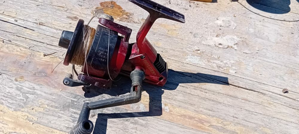 Carretos com fio de pesca várias marcas