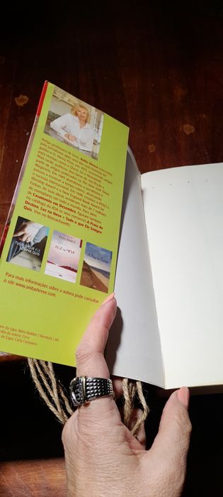 Livro , romance muito bom