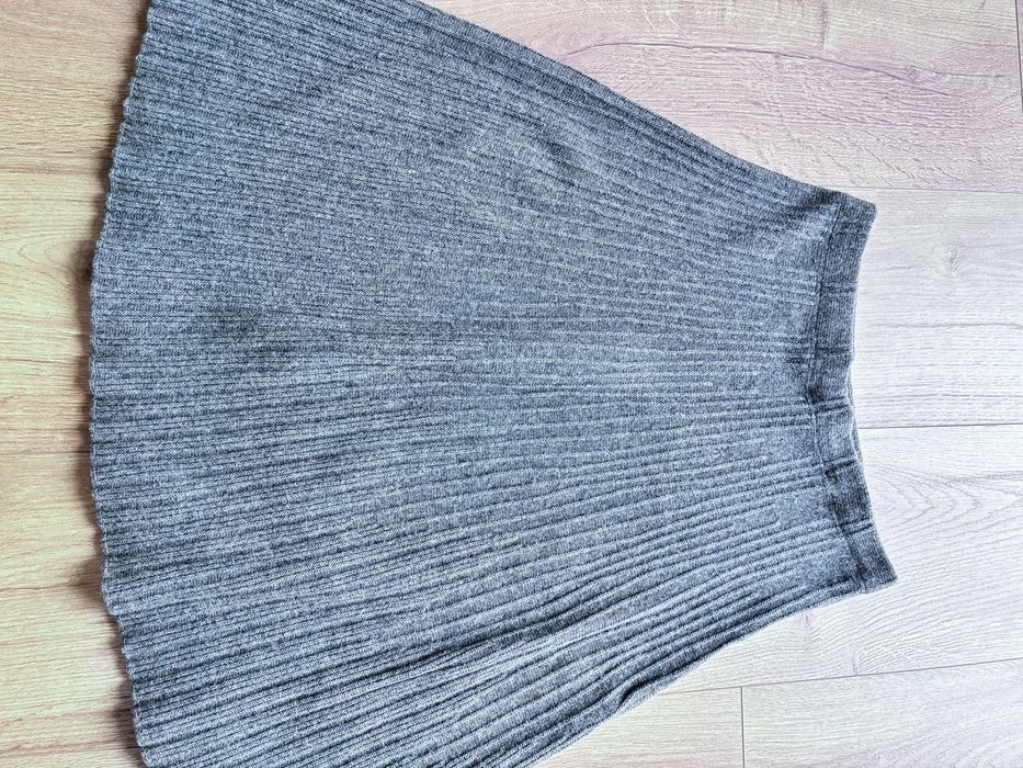 Spódnica dzianinowa szara L