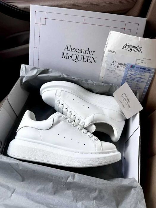 Кожаные кроссовки Alexander McQueen White женские Кеды Александр Маккуин белые новые сток stock