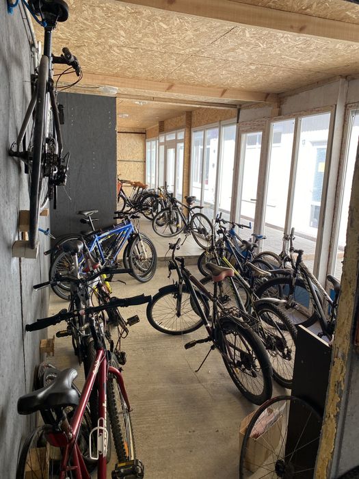 Веломагазин та майстерня(єдина на район)