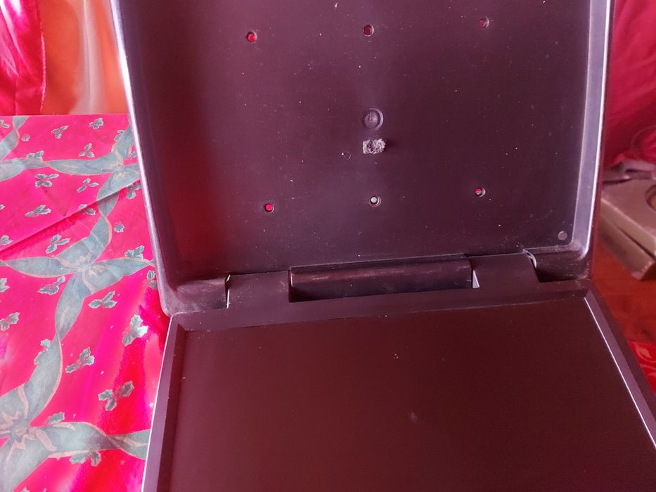 Автомагнитола  и две колонки