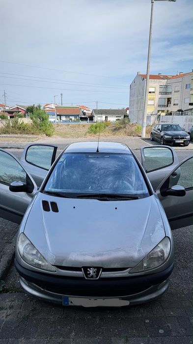 Carro Peugeot 206 foto 2