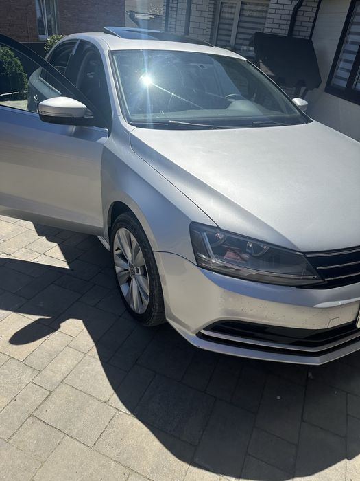 Продам vw jetta 2015 рік