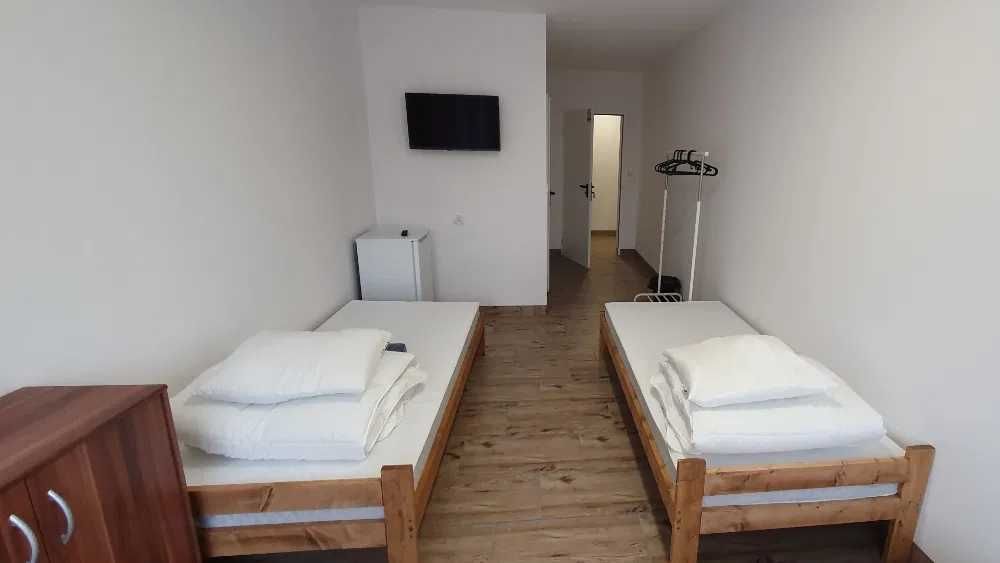 Новий хостел КИЇВ метро Голосіївська 500 грн. проживання в тиждень!