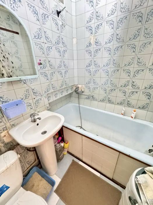 Продам 2 к квартира Батумская, Гарвис