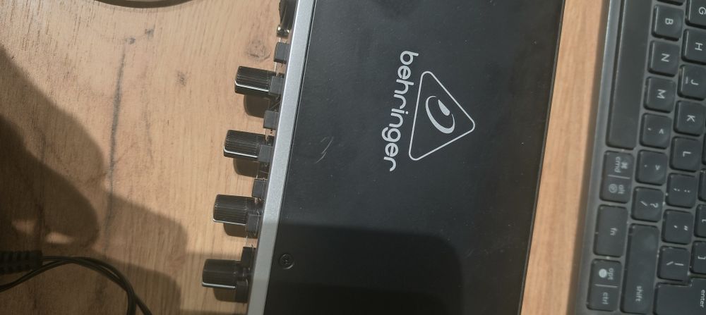 Interfejs audio Behringer Uphoria UMC404HD