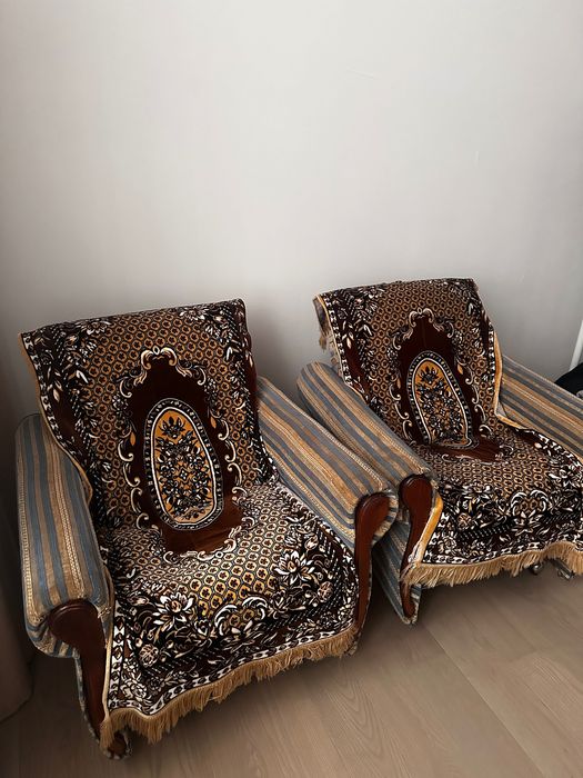 Крісла бувші  у використанні