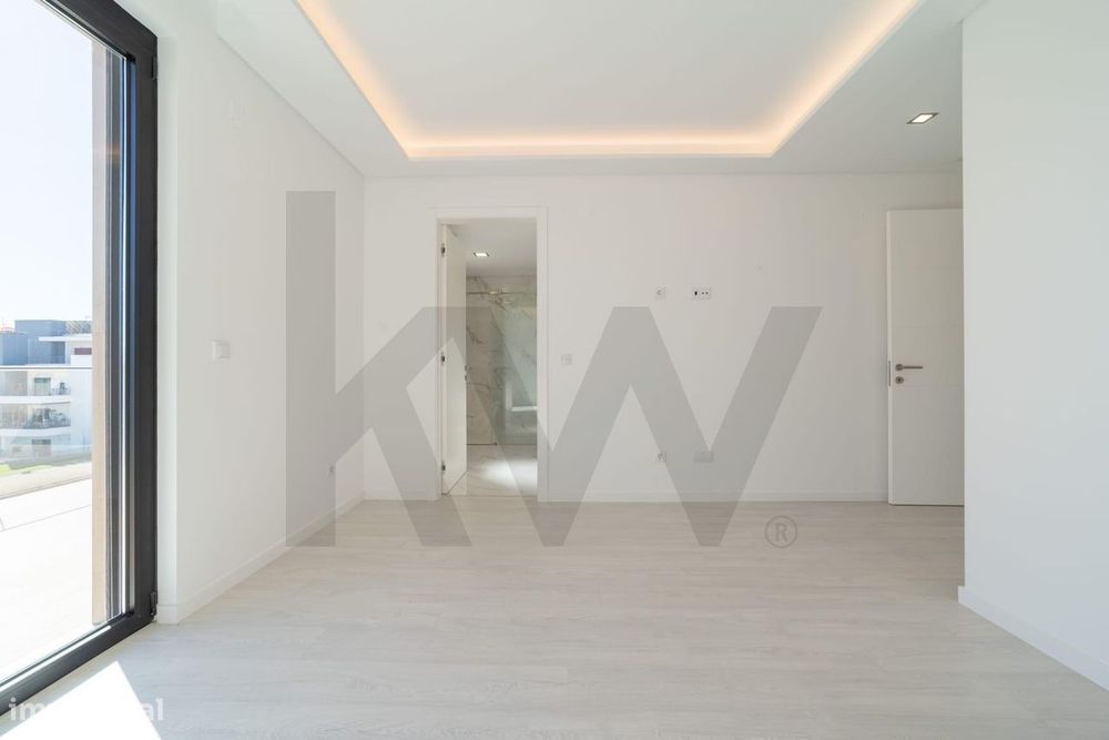 Penthouse T2 de Luxo com Terraço e Jacuzzi Privado | Vista Mar 180º