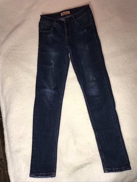 Жіночі джинси