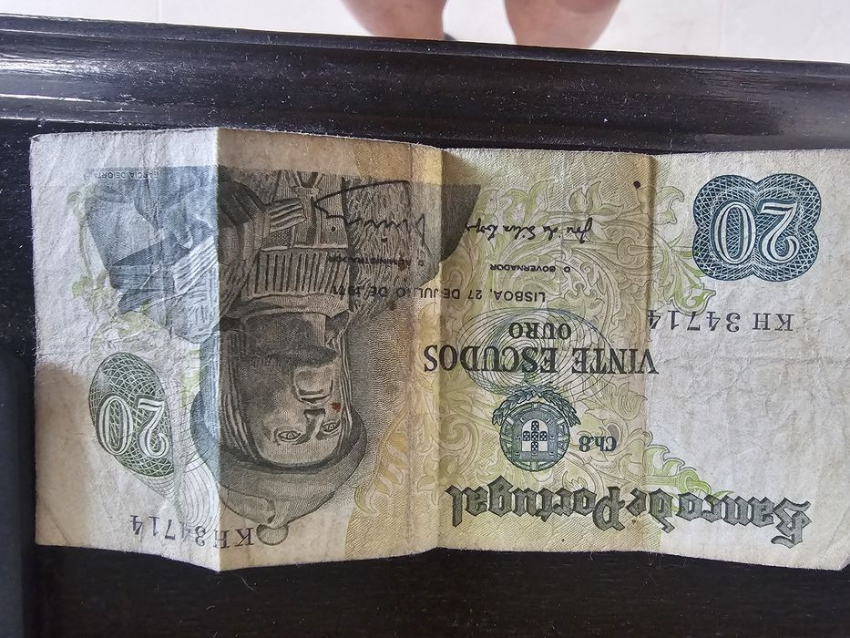 Nota antiga de 20 escudos
