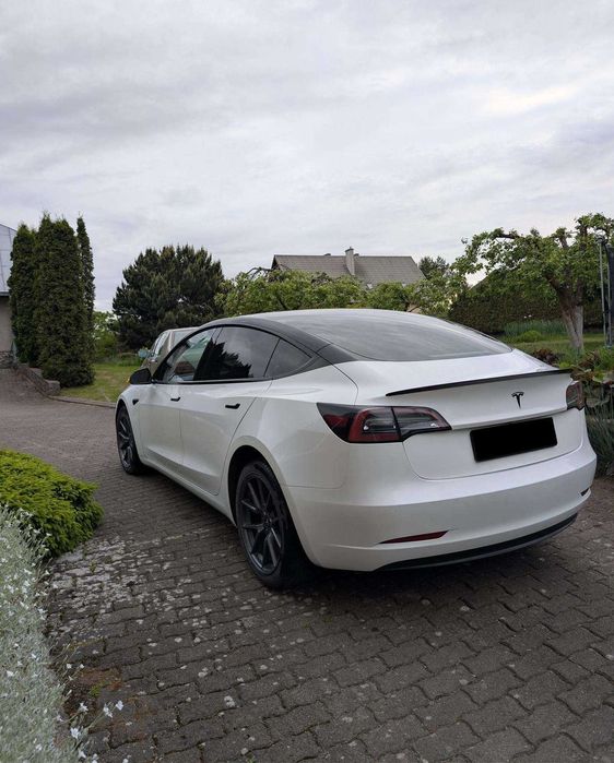 Tesla Model 3 60 kVt LPF 2022