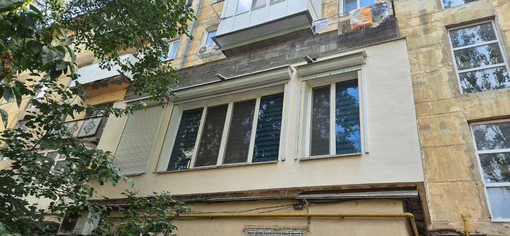 Продаж 3-х кімнатна квартира  68 м2 Заводський р-н вул Рюміна / пр Центральний