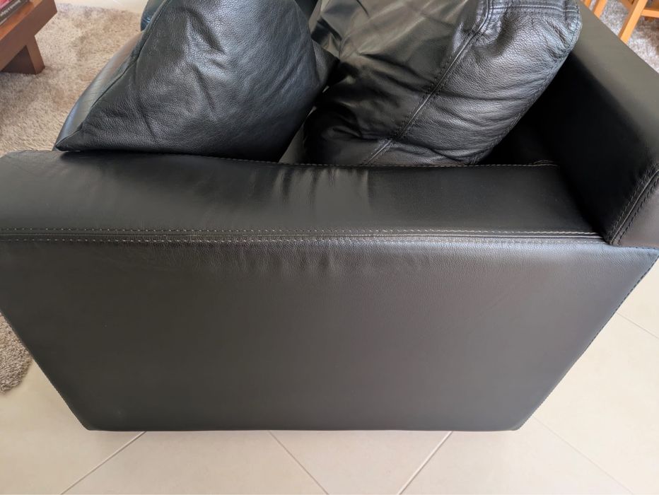 Sofá em pele genuína