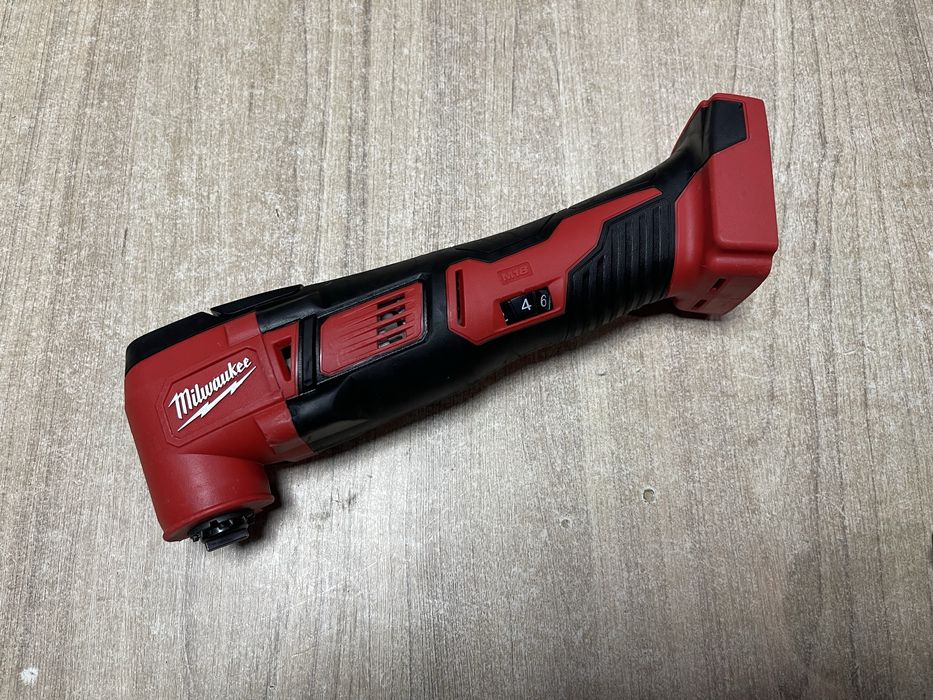 Milwaukee M18 BMT / реноватор Мілвокі 18V