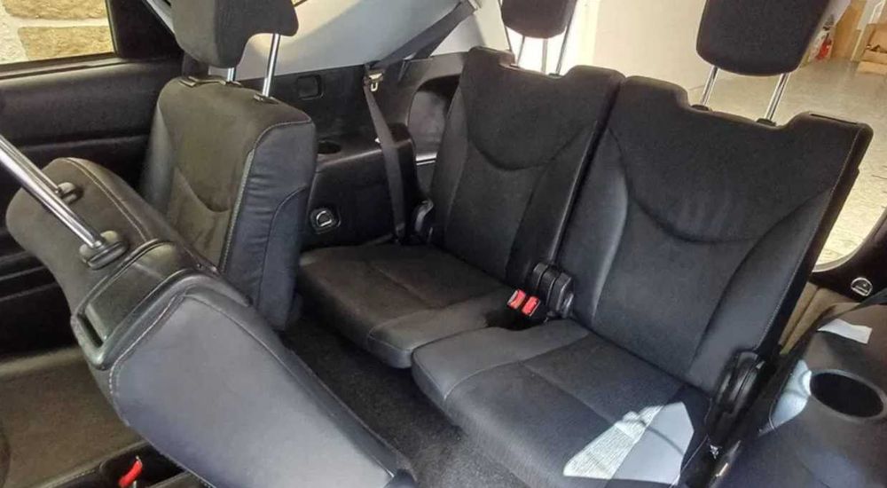 Toyota Prius+, Hibrido, 7 Lugares, Estimado, Económico