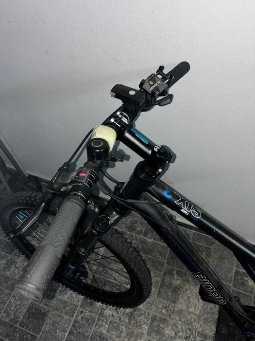 BTT Rockrider Dupla Suspensão – Travões Disco – Suspensão XCR