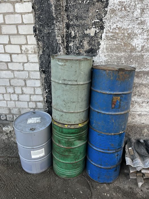 Продам Бочки металические 200л б/у