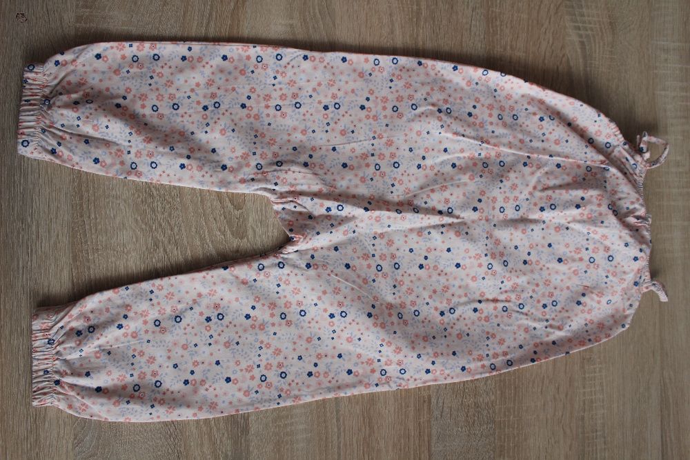 dwa cienkie kombinezony 86