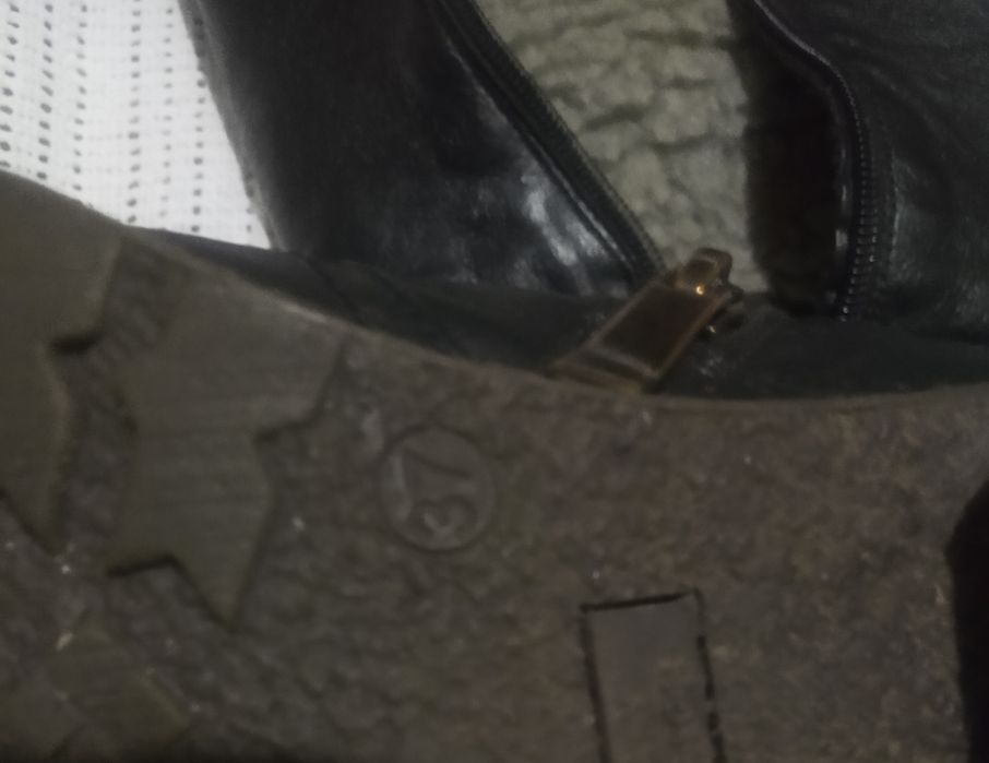 Зимові жіночі чоботи 36-37 розмір