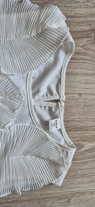 Biały elegancki Nowy kombinezon idealny na komunię 12lat z paskiem