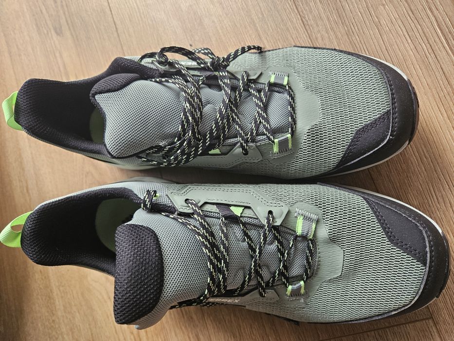 Чоловічі кросівки для трекінгу Adidas Terrex