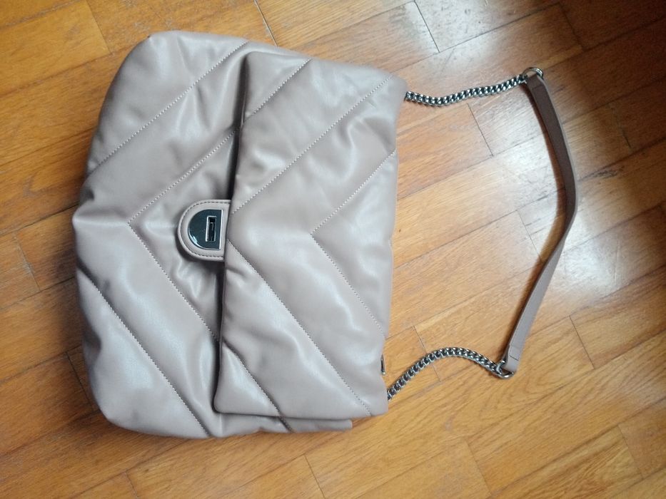 Carteira beje escuro nova