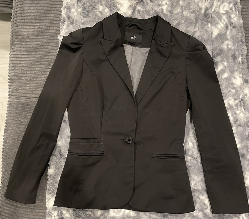 Czarna marynarka H&M