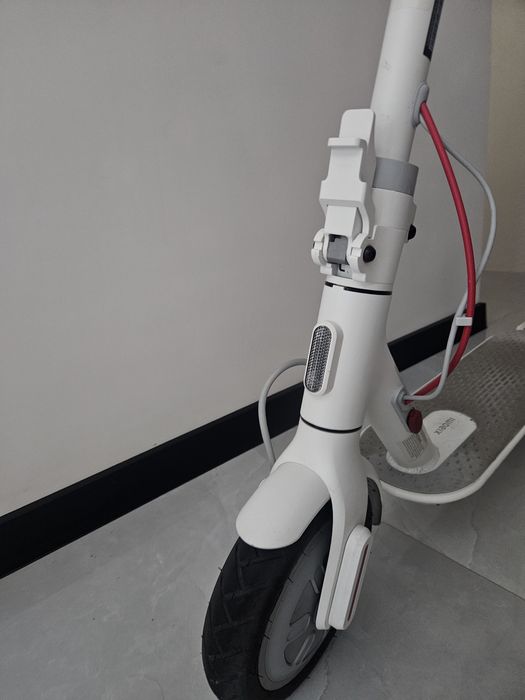 Hulajnoga elektryczna Xiaomi Electric Scooter 3 Lite Biała MAX 25KM