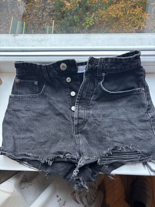 Женские шорты Zara