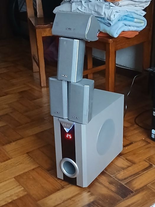 Sistema de som/home cinema  AKAI
